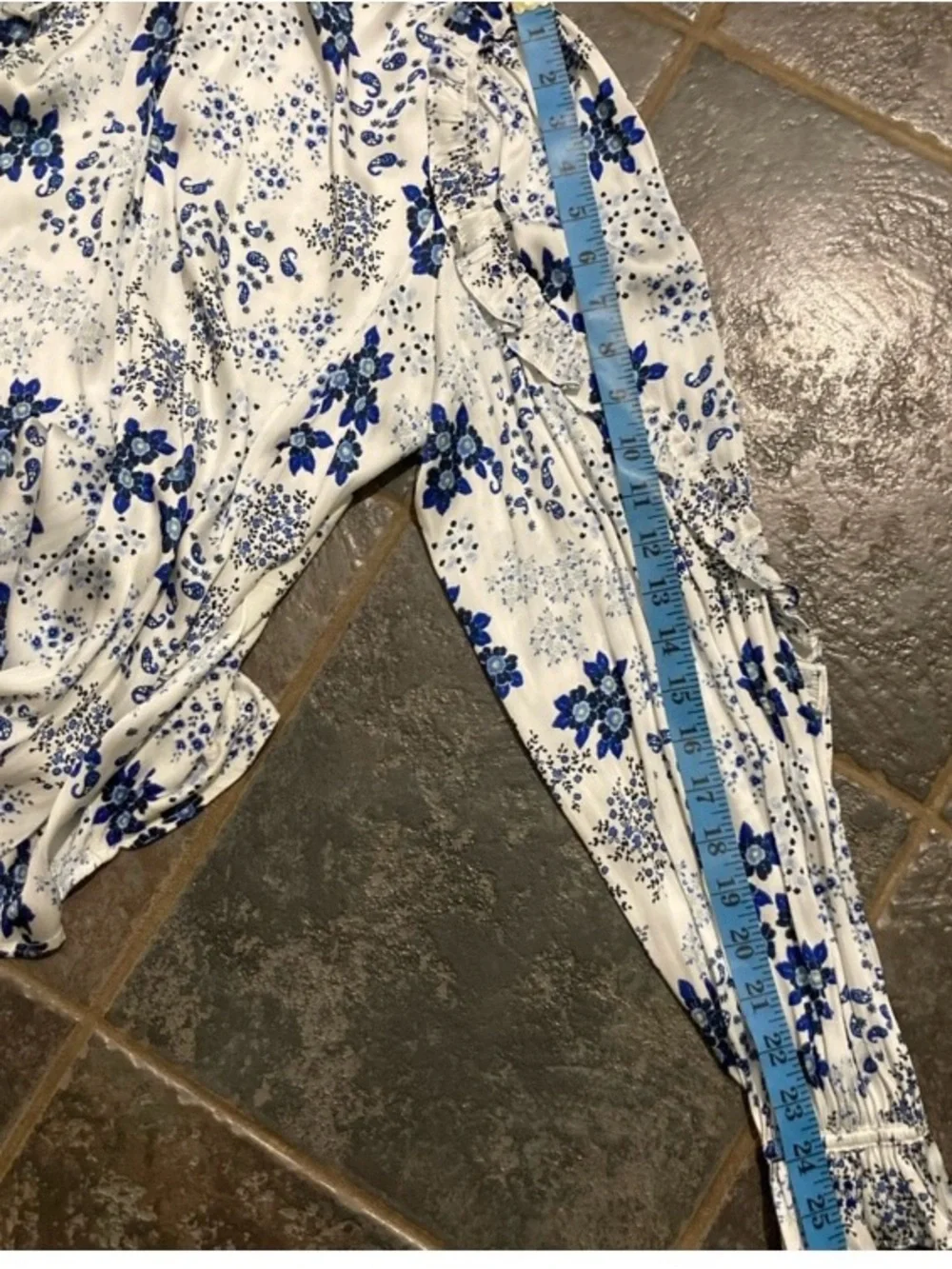 LOFT Floral Mixed Media Ruffle Sleeve Top Size M